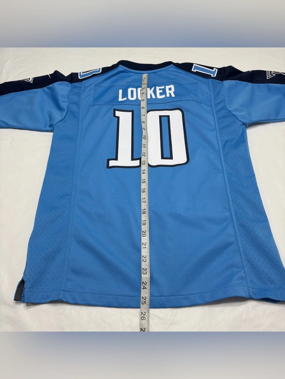 Nike NFL Tennessee Titans #10 Jake Locker Football Jersey Youth Boys Large 14/16